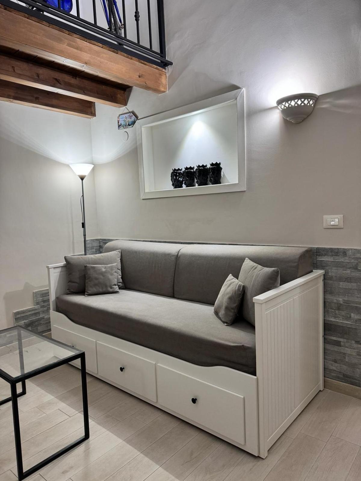 Gdm Central Apartment ปาแลร์โม ภายนอก รูปภาพ