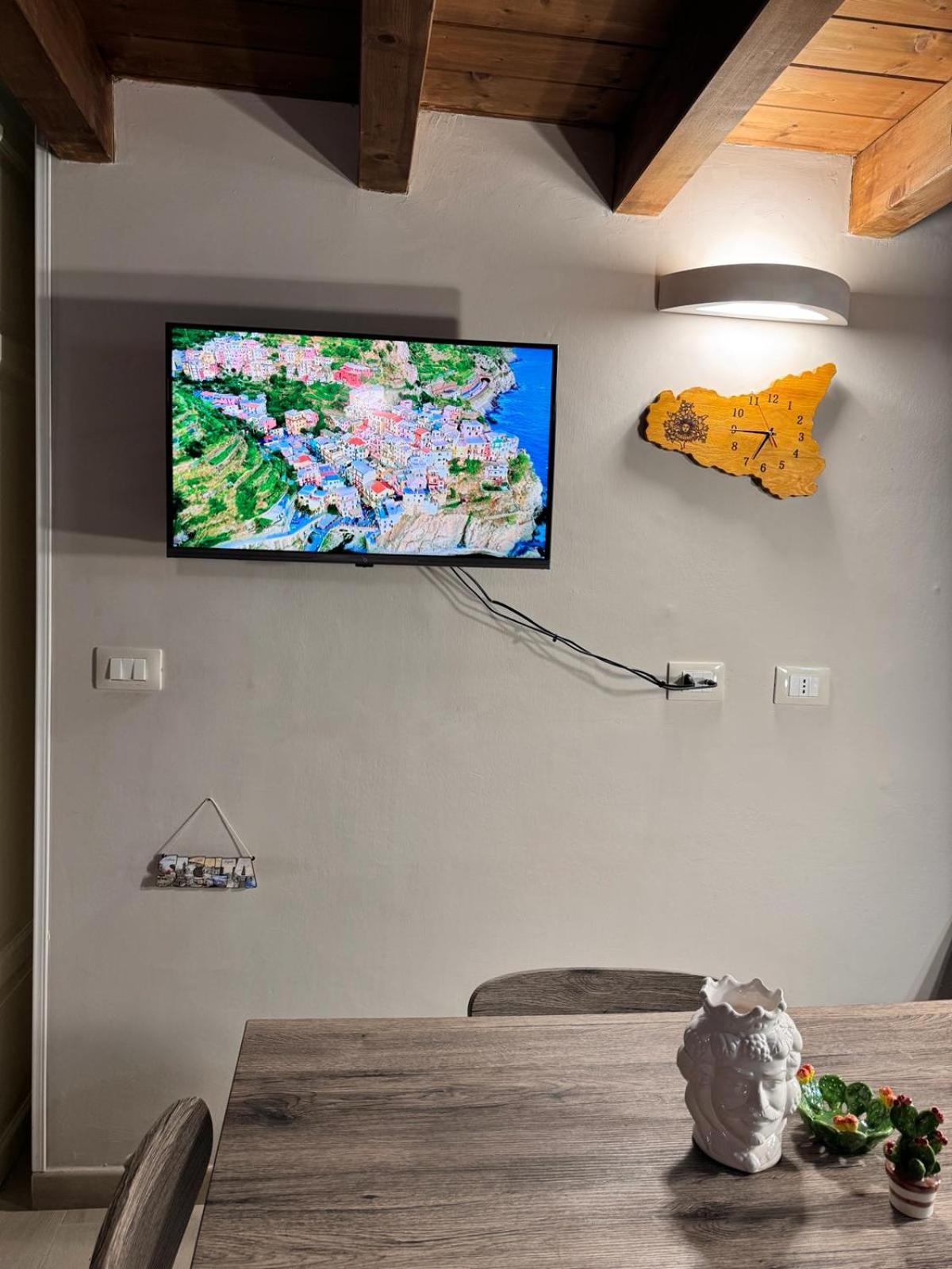 Gdm Central Apartment ปาแลร์โม ภายนอก รูปภาพ